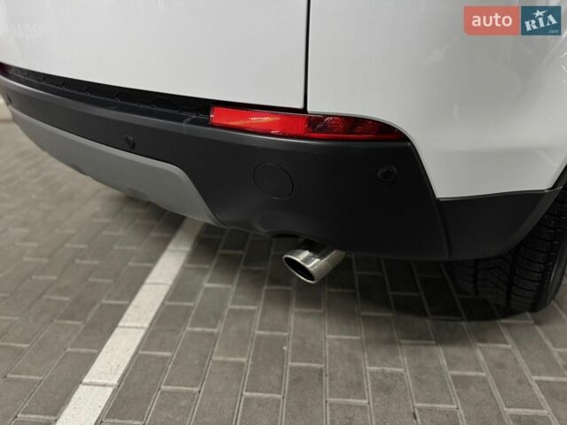 Белый Ленд Ровер Discovery Sport, объемом двигателя 2 л и пробегом 155 тыс. км за 19000 $, фото 20 на Automoto.ua