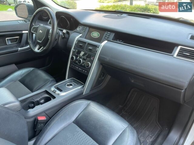 Белый Ленд Ровер Discovery Sport, объемом двигателя 2 л и пробегом 86 тыс. км за 15900 $, фото 23 на Automoto.ua