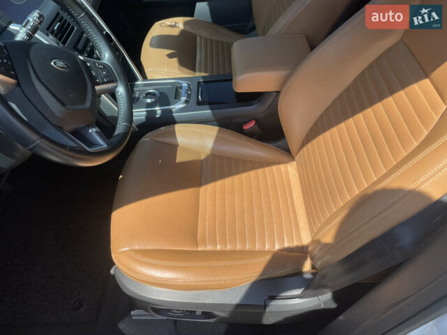 Білий Ленд Ровер Discovery Sport, об'ємом двигуна 2 л та пробігом 142 тис. км за 18200 $, фото 10 на Automoto.ua