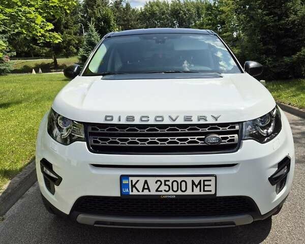 Белый Ленд Ровер Discovery Sport, объемом двигателя 2 л и пробегом 88 тыс. км за 22499 $, фото 7 на Automoto.ua