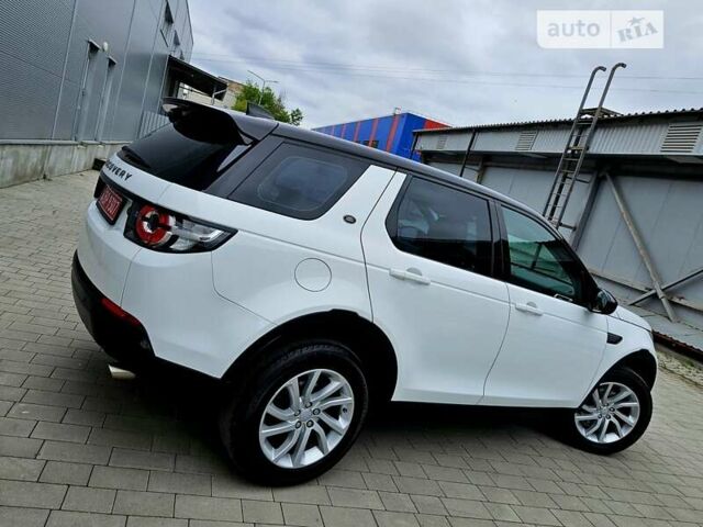 Белый Ленд Ровер Discovery Sport, объемом двигателя 2 л и пробегом 132 тыс. км за 21450 $, фото 37 на Automoto.ua