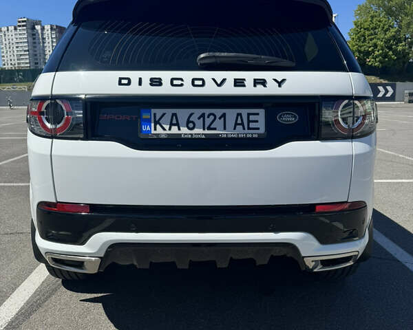Белый Ленд Ровер Discovery Sport, объемом двигателя 2 л и пробегом 85 тыс. км за 26300 $, фото 4 на Automoto.ua