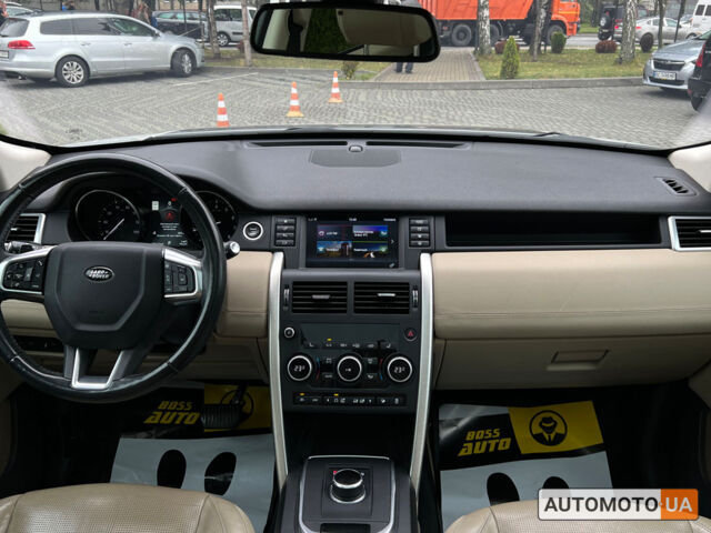 Білий Ленд Ровер Discovery Sport, об'ємом двигуна 2 л та пробігом 86 тис. км за 21800 $, фото 11 на Automoto.ua