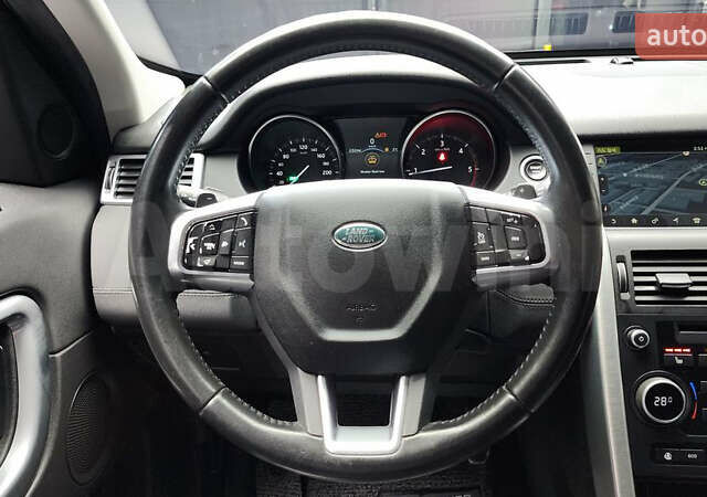 Белый Ленд Ровер Discovery Sport, объемом двигателя 2 л и пробегом 137 тыс. км за 27000 $, фото 7 на Automoto.ua