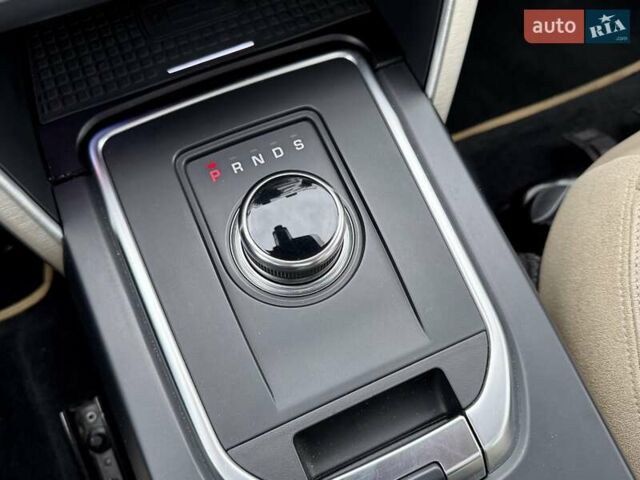 Белый Ленд Ровер Discovery Sport, объемом двигателя 2 л и пробегом 93 тыс. км за 25500 $, фото 45 на Automoto.ua