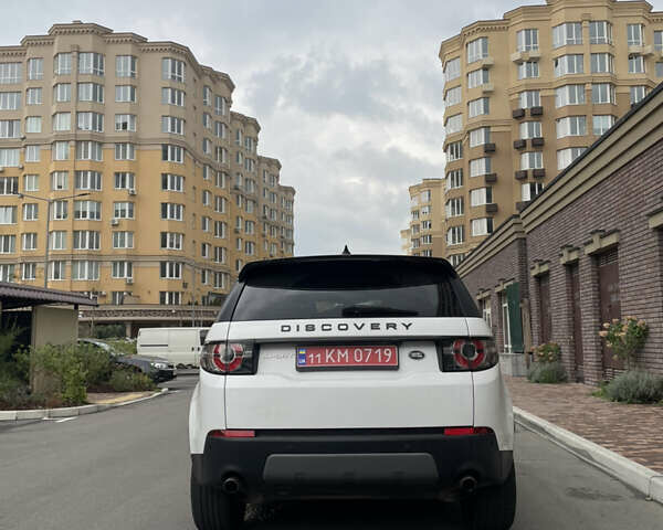 Белый Ленд Ровер Discovery Sport, объемом двигателя 2 л и пробегом 126 тыс. км за 22000 $, фото 5 на Automoto.ua