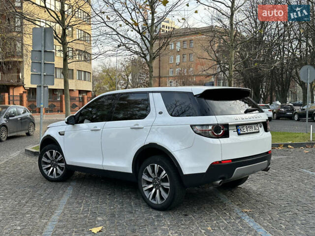 Білий Ленд Ровер Discovery Sport, об'ємом двигуна 2 л та пробігом 137 тис. км за 24900 $, фото 4 на Automoto.ua