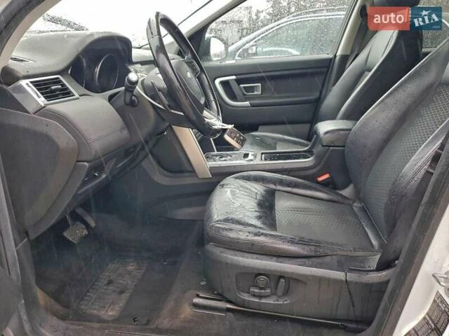 Белый Ленд Ровер Discovery Sport, объемом двигателя 2 л и пробегом 131 тыс. км за 4300 $, фото 6 на Automoto.ua