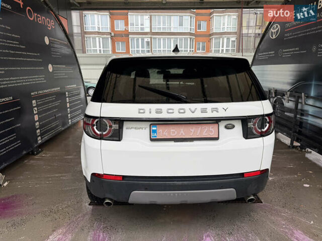 Белый Ленд Ровер Discovery Sport, объемом двигателя 2 л и пробегом 220 тыс. км за 23900 $, фото 11 на Automoto.ua