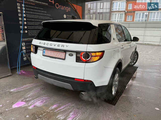 Белый Ленд Ровер Discovery Sport, объемом двигателя 2 л и пробегом 220 тыс. км за 23900 $, фото 5 на Automoto.ua