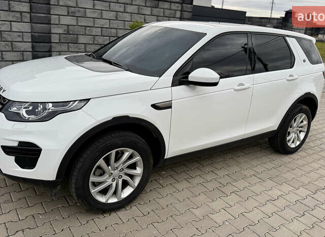 Белый Ленд Ровер Discovery Sport, объемом двигателя 2 л и пробегом 88 тыс. км за 20300 $, фото 8 на Automoto.ua