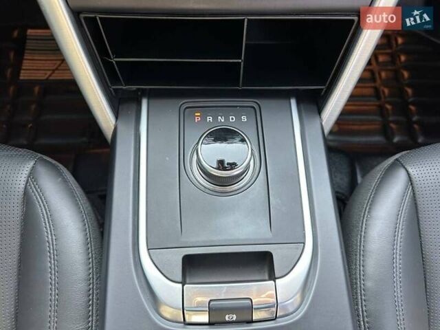 Білий Ленд Ровер Discovery Sport, об'ємом двигуна 2 л та пробігом 105 тис. км за 27200 $, фото 18 на Automoto.ua