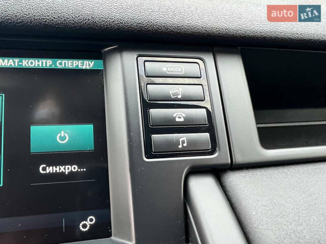 Белый Ленд Ровер Discovery Sport, объемом двигателя 2 л и пробегом 159 тыс. км за 19800 $, фото 18 на Automoto.ua