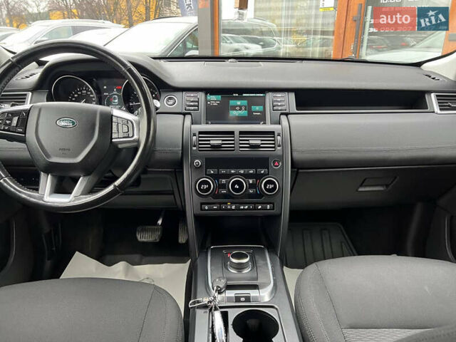 Белый Ленд Ровер Discovery Sport, объемом двигателя 2 л и пробегом 159 тыс. км за 19800 $, фото 11 на Automoto.ua
