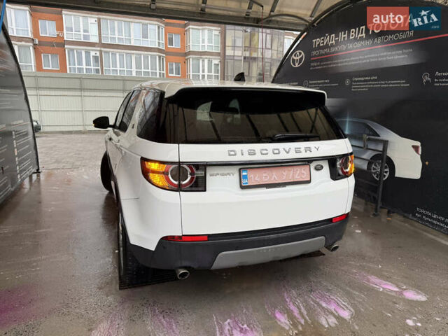 Белый Ленд Ровер Discovery Sport, объемом двигателя 2 л и пробегом 220 тыс. км за 23900 $, фото 6 на Automoto.ua