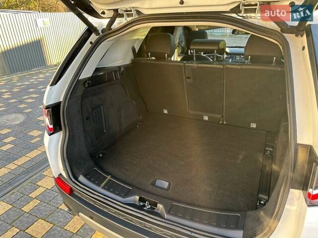 Белый Ленд Ровер Discovery Sport, объемом двигателя 2 л и пробегом 124 тыс. км за 17450 $, фото 18 на Automoto.ua
