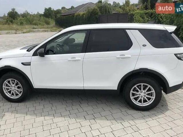 Білий Ленд Ровер Discovery Sport, об'ємом двигуна 2 л та пробігом 272 тис. км за 20999 $, фото 15 на Automoto.ua