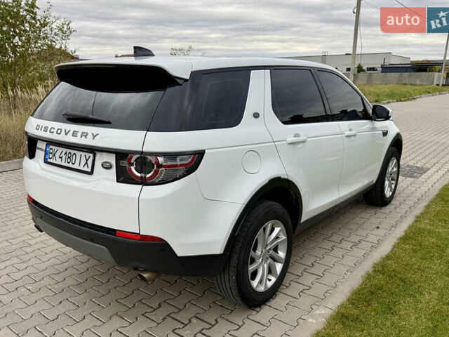Белый Ленд Ровер Discovery Sport, объемом двигателя 2 л и пробегом 88 тыс. км за 20300 $, фото 11 на Automoto.ua