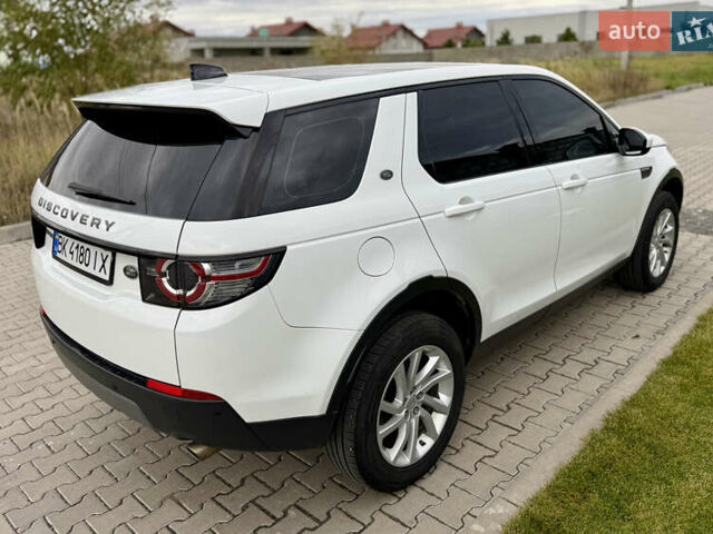 Белый Ленд Ровер Discovery Sport, объемом двигателя 2 л и пробегом 88 тыс. км за 20300 $, фото 4 на Automoto.ua