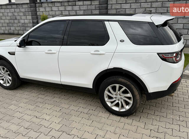 Белый Ленд Ровер Discovery Sport, объемом двигателя 2 л и пробегом 88 тыс. км за 20300 $, фото 6 на Automoto.ua