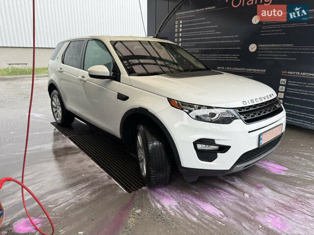 Белый Ленд Ровер Discovery Sport, объемом двигателя 2 л и пробегом 220 тыс. км за 23900 $, фото 13 на Automoto.ua