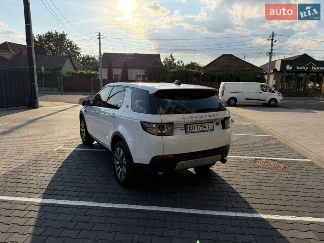 Білий Ленд Ровер Discovery Sport, об'ємом двигуна 2 л та пробігом 98 тис. км за 17500 $, фото 7 на Automoto.ua