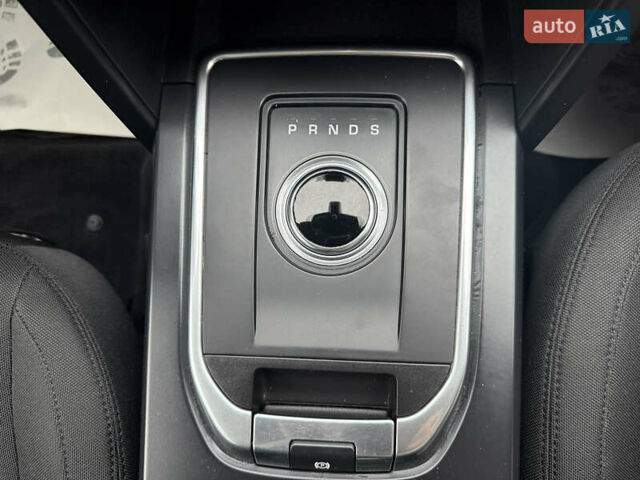 Белый Ленд Ровер Discovery Sport, объемом двигателя 2 л и пробегом 159 тыс. км за 19800 $, фото 17 на Automoto.ua