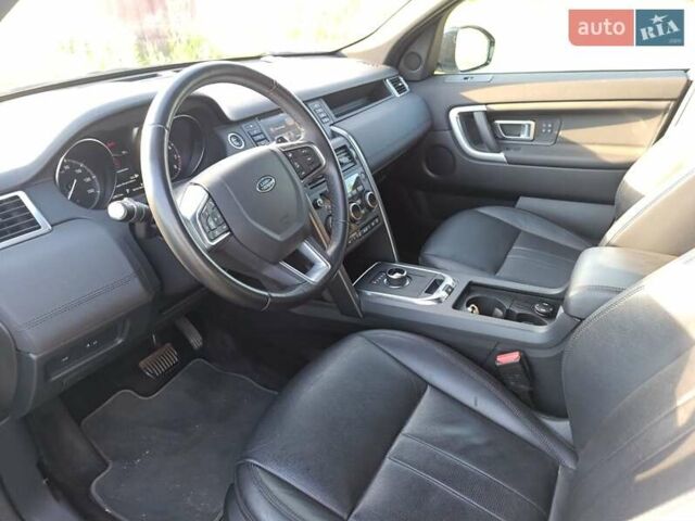 Белый Ленд Ровер Discovery Sport, объемом двигателя 2 л и пробегом 80 тыс. км за 23400 $, фото 5 на Automoto.ua