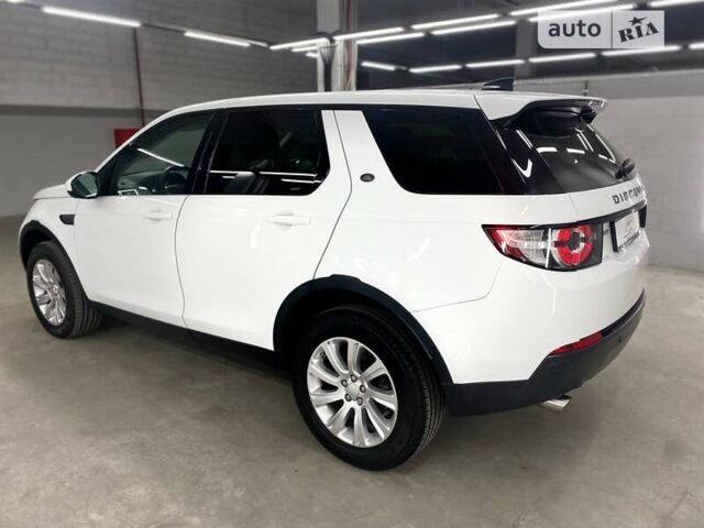 Белый Ленд Ровер Discovery Sport, объемом двигателя 2 л и пробегом 68 тыс. км за 24900 $, фото 7 на Automoto.ua