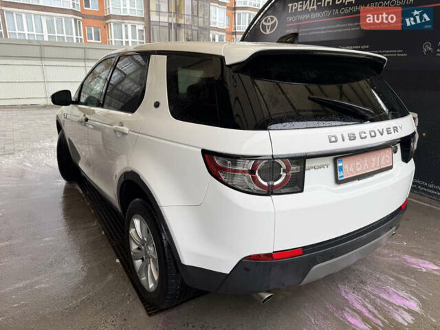 Белый Ленд Ровер Discovery Sport, объемом двигателя 2 л и пробегом 220 тыс. км за 23900 $, фото 10 на Automoto.ua