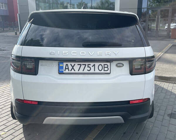 Белый Ленд Ровер Discovery Sport, объемом двигателя 2 л и пробегом 90 тыс. км за 31500 $, фото 4 на Automoto.ua