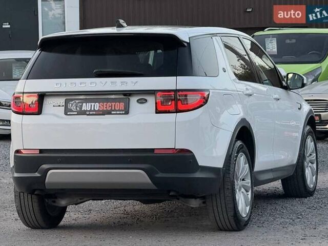 Белый Ленд Ровер Discovery Sport, объемом двигателя 2 л и пробегом 78 тыс. км за 27000 $, фото 9 на Automoto.ua