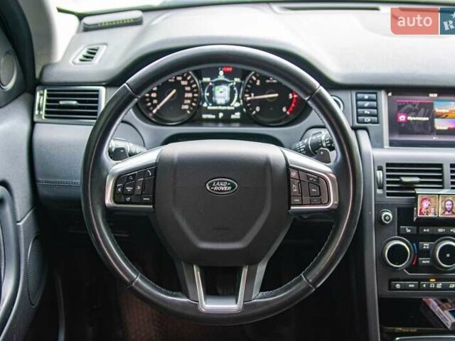 Белый Ленд Ровер Discovery Sport, объемом двигателя 2 л и пробегом 137 тыс. км за 21999 $, фото 23 на Automoto.ua