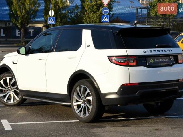 Білий Ленд Ровер Discovery Sport, об'ємом двигуна 2 л та пробігом 141 тис. км за 24500 $, фото 7 на Automoto.ua