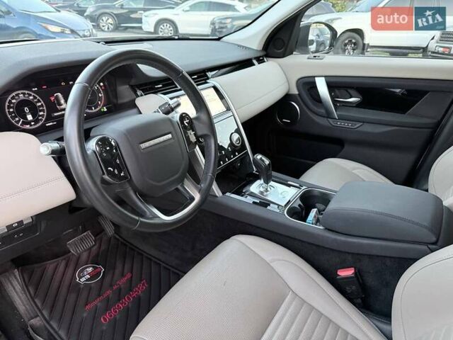 Белый Ленд Ровер Discovery Sport, объемом двигателя 2 л и пробегом 78 тыс. км за 27000 $, фото 13 на Automoto.ua