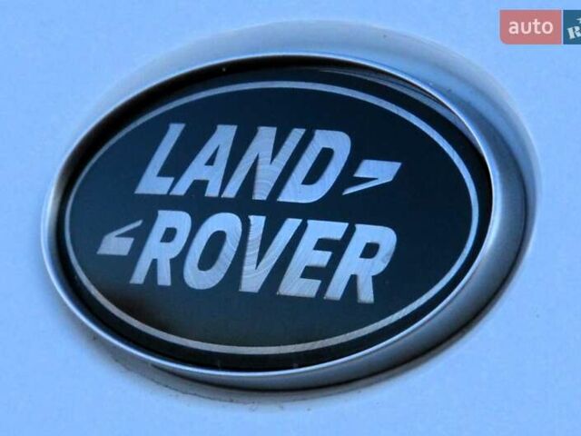 Білий Ленд Ровер Discovery Sport, об'ємом двигуна 2 л та пробігом 141 тис. км за 24500 $, фото 22 на Automoto.ua