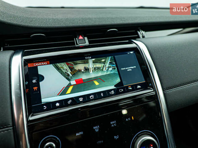 Белый Ленд Ровер Discovery Sport, объемом двигателя 2 л и пробегом 24 тыс. км за 33414 $, фото 17 на Automoto.ua