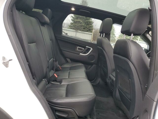 Белый Ленд Ровер Discovery Sport, объемом двигателя 2 л и пробегом 116 тыс. км за 17750 $, фото 10 на Automoto.ua