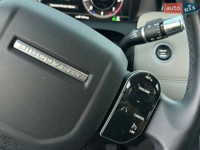 Белый Ленд Ровер Discovery Sport, объемом двигателя 2 л и пробегом 78 тыс. км за 27000 $, фото 23 на Automoto.ua