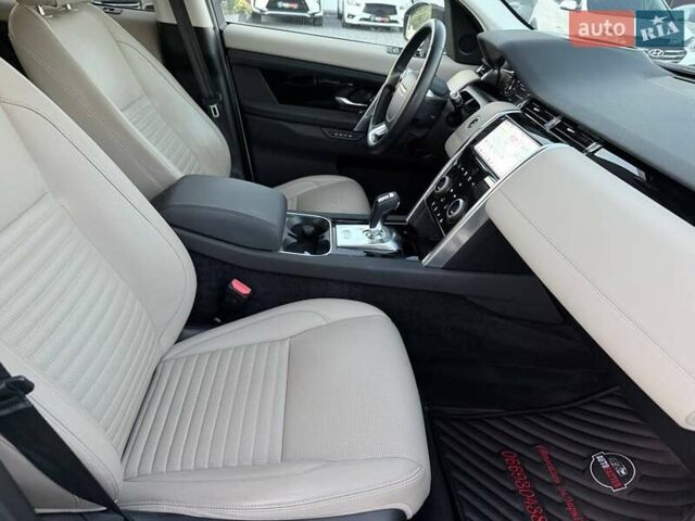 Белый Ленд Ровер Discovery Sport, объемом двигателя 2 л и пробегом 78 тыс. км за 27000 $, фото 38 на Automoto.ua