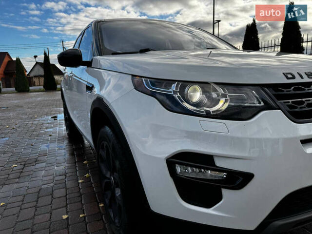 Белый Ленд Ровер Discovery Sport, объемом двигателя 2 л и пробегом 146 тыс. км за 17299 $, фото 2 на Automoto.ua