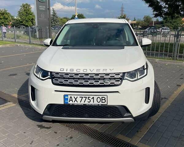 Белый Ленд Ровер Discovery Sport, объемом двигателя 2 л и пробегом 90 тыс. км за 31500 $, фото 1 на Automoto.ua