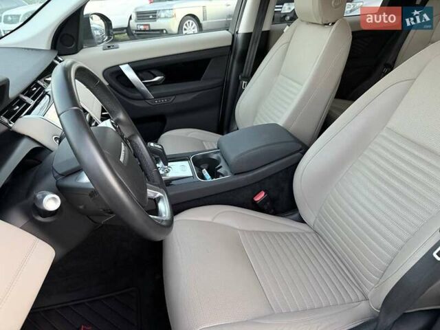 Белый Ленд Ровер Discovery Sport, объемом двигателя 2 л и пробегом 78 тыс. км за 27000 $, фото 12 на Automoto.ua