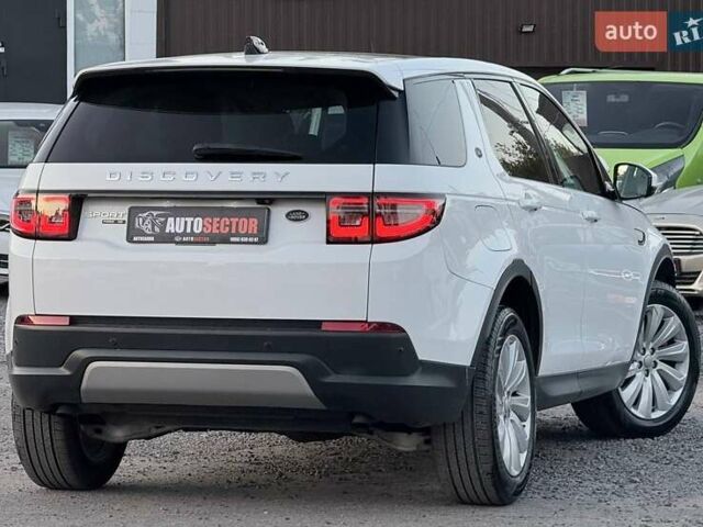 Белый Ленд Ровер Discovery Sport, объемом двигателя 2 л и пробегом 78 тыс. км за 27000 $, фото 10 на Automoto.ua