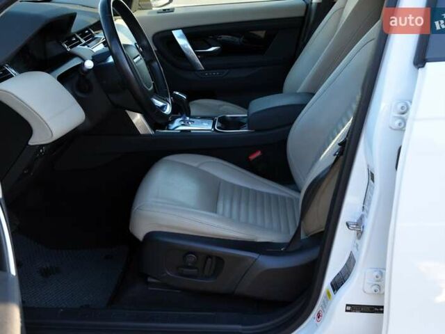 Белый Ленд Ровер Discovery Sport, объемом двигателя 2 л и пробегом 141 тыс. км за 25500 $, фото 29 на Automoto.ua