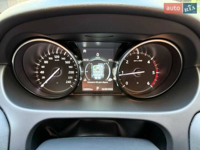 Белый Ленд Ровер Discovery Sport, объемом двигателя 2 л и пробегом 128 тыс. км за 24990 $, фото 21 на Automoto.ua