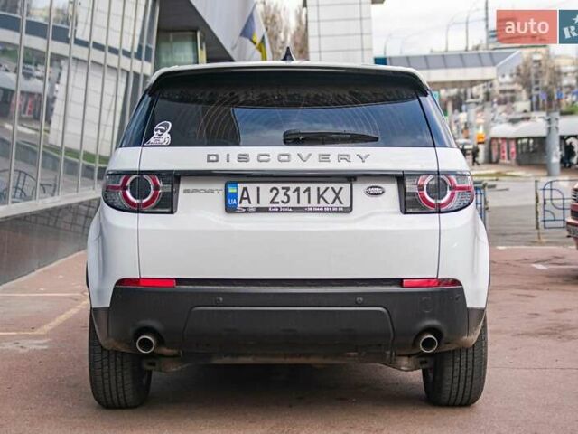 Белый Ленд Ровер Discovery Sport, объемом двигателя 2 л и пробегом 137 тыс. км за 21999 $, фото 7 на Automoto.ua
