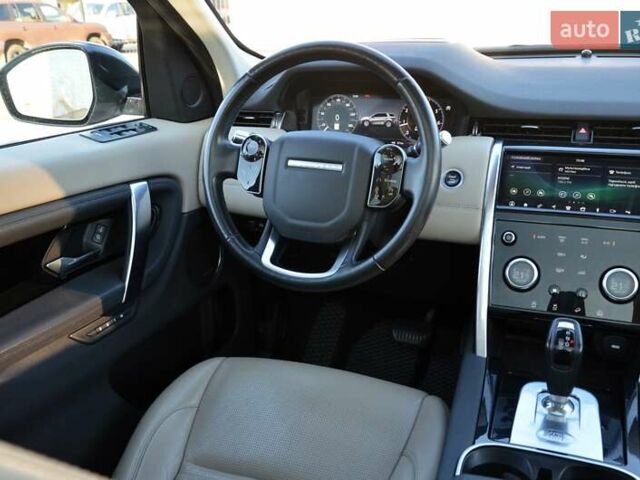 Білий Ленд Ровер Discovery Sport, об'ємом двигуна 2 л та пробігом 141 тис. км за 24500 $, фото 48 на Automoto.ua