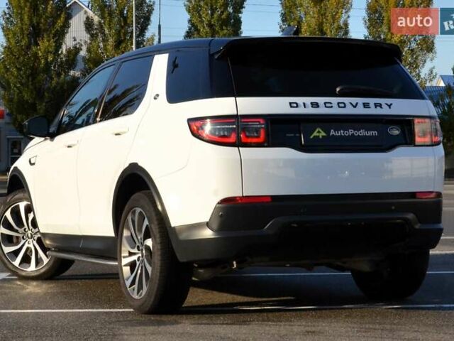 Білий Ленд Ровер Discovery Sport, об'ємом двигуна 2 л та пробігом 141 тис. км за 24500 $, фото 5 на Automoto.ua