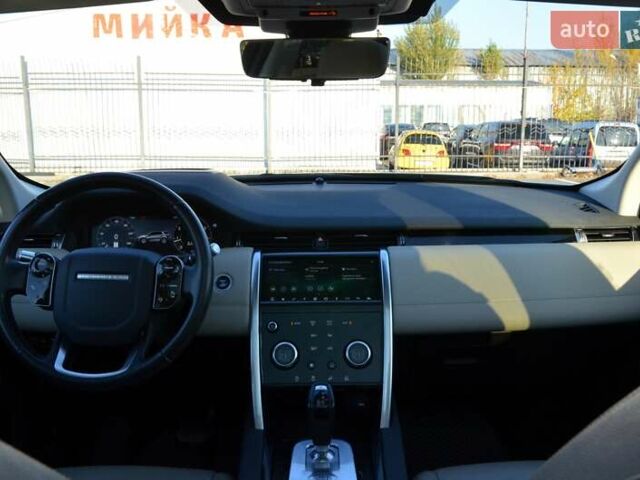 Білий Ленд Ровер Discovery Sport, об'ємом двигуна 2 л та пробігом 141 тис. км за 24500 $, фото 45 на Automoto.ua